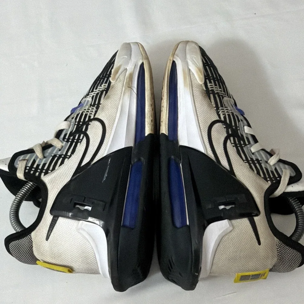 Nike LeBron Witness 6 'White Persian Violet' Men's Basketball CZ4052-100‎ Size 7